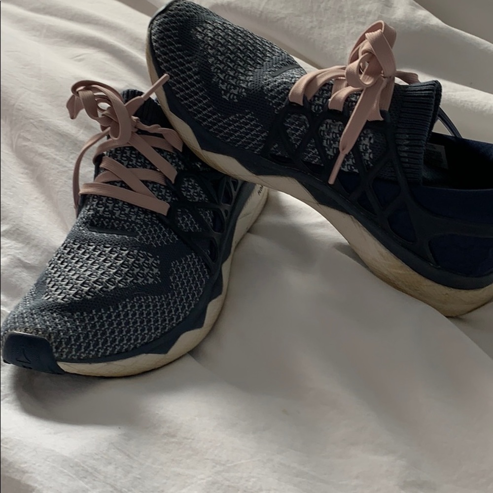 Reebok floatride running shoes